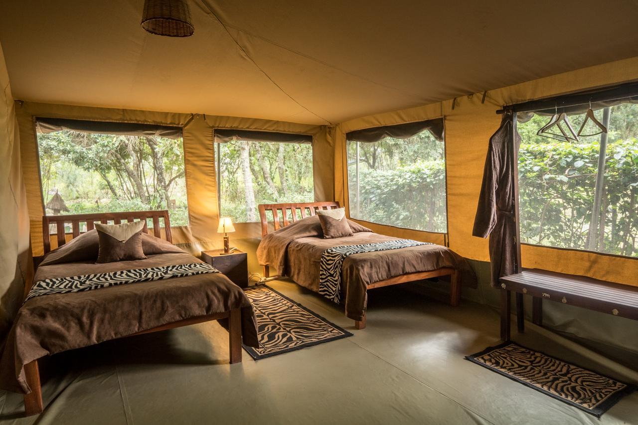 Rhino Watch Safarilodge Mweiga Bagian luar foto