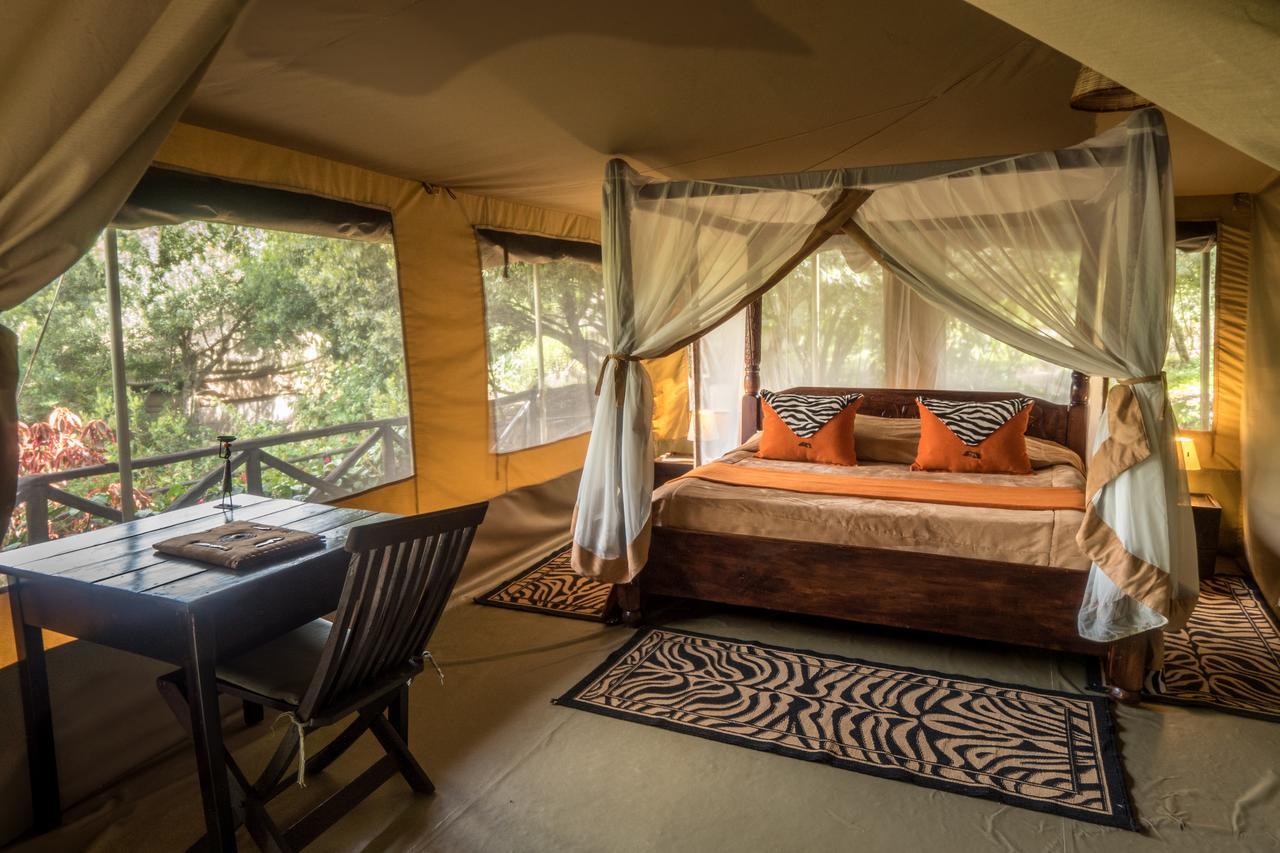 Rhino Watch Safarilodge Mweiga Bagian luar foto