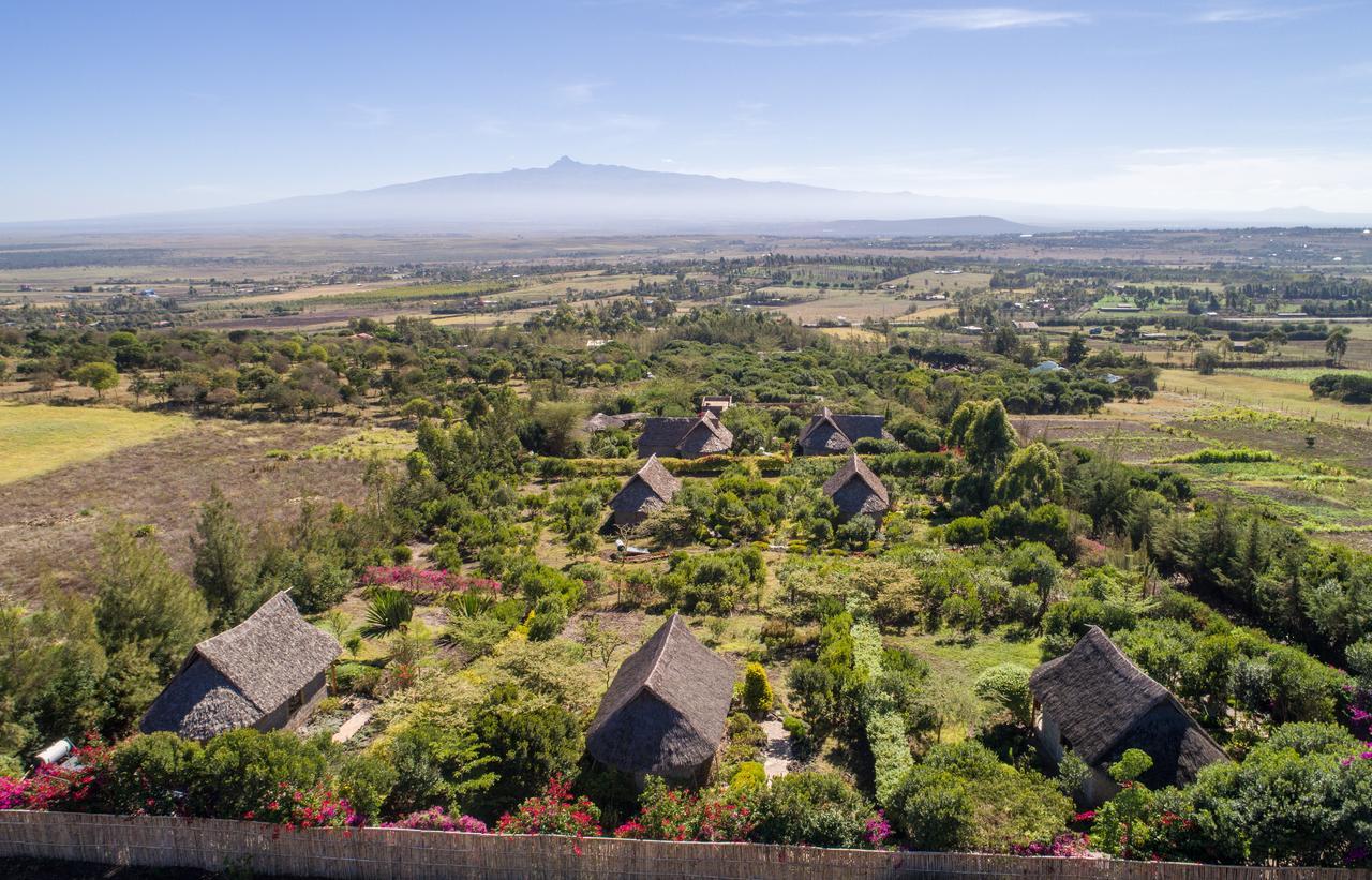 Rhino Watch Safarilodge Mweiga Bagian luar foto