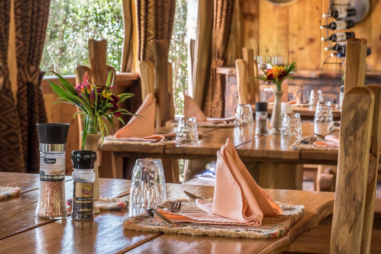 Rhino Watch Safarilodge Mweiga Bagian luar foto